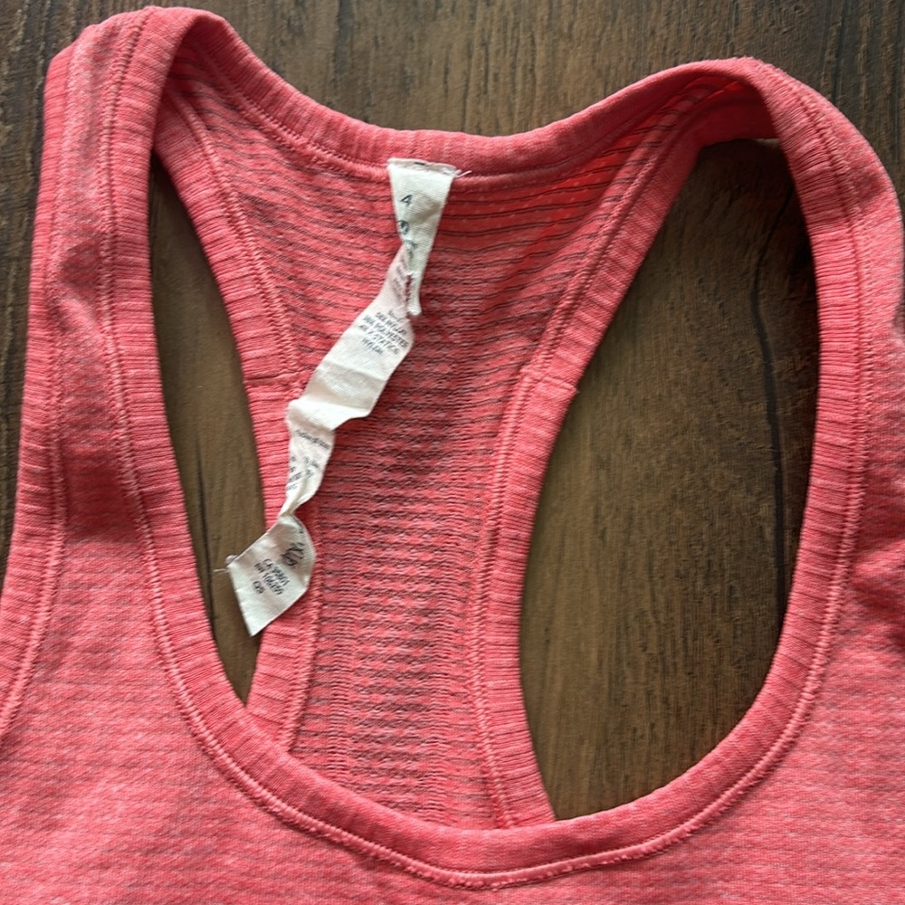 LULULEMON Swiftly Tech Racerback 4 - Picture 2 of 4